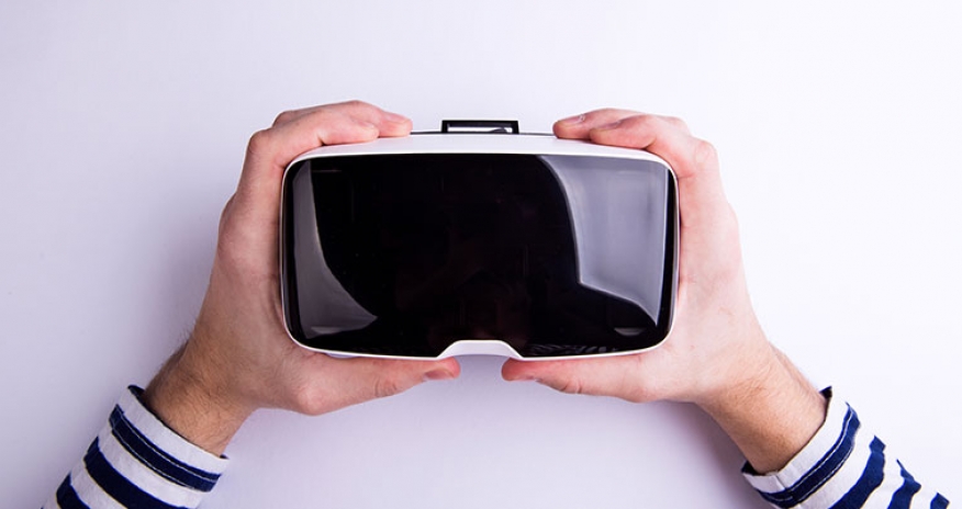 Virtual & Augmented Reality Intro photo of 3d goggles
